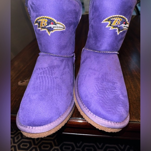Purple Baltimore Ravens boots - Picture 3 of 6